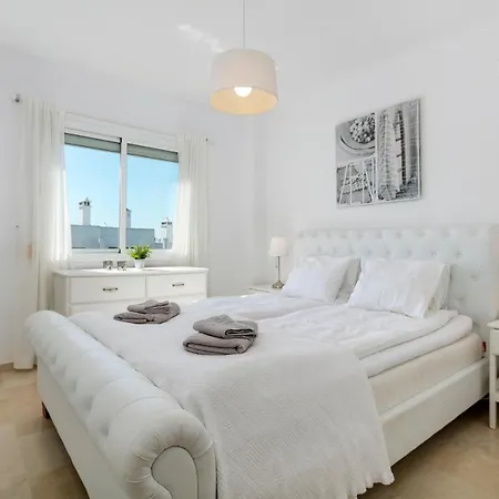 Fantastic 2 Bed Apt With Massive Rooftop - Rdr232 公寓