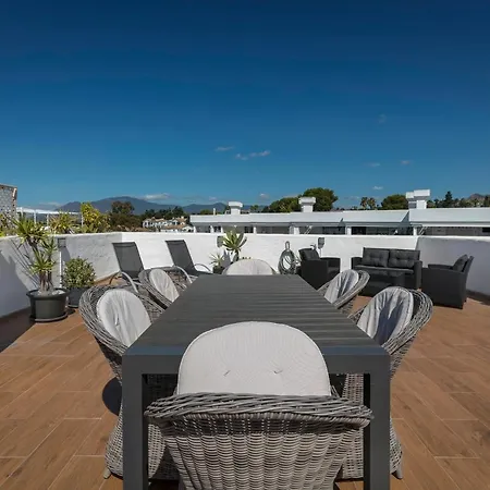 Fantastic 2 Bed Apt With Massive Rooftop - Rdr232 公寓 *