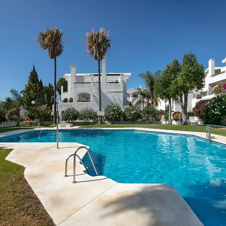 Fantastic 2 Bed Apt With Massive Rooftop - Rdr232 * Estepona