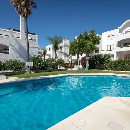 Fantastic 2 Bed Apt With Massive Rooftop - Rdr232 Apartment
